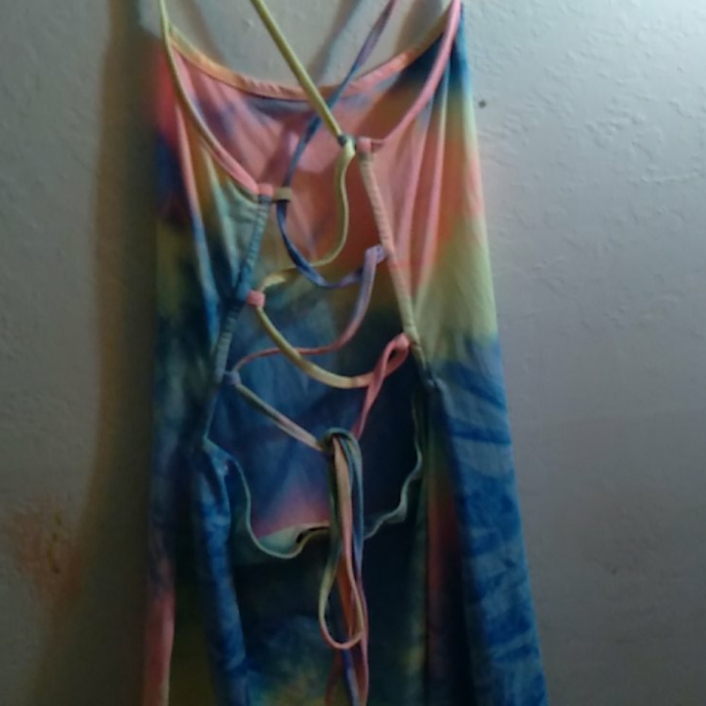 Romper - Picture 2 of 3